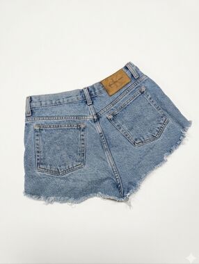 Women’s Vtg Calvin Klein Cut Off Jeans Denim Shorts CK Made In USA Fit Size S